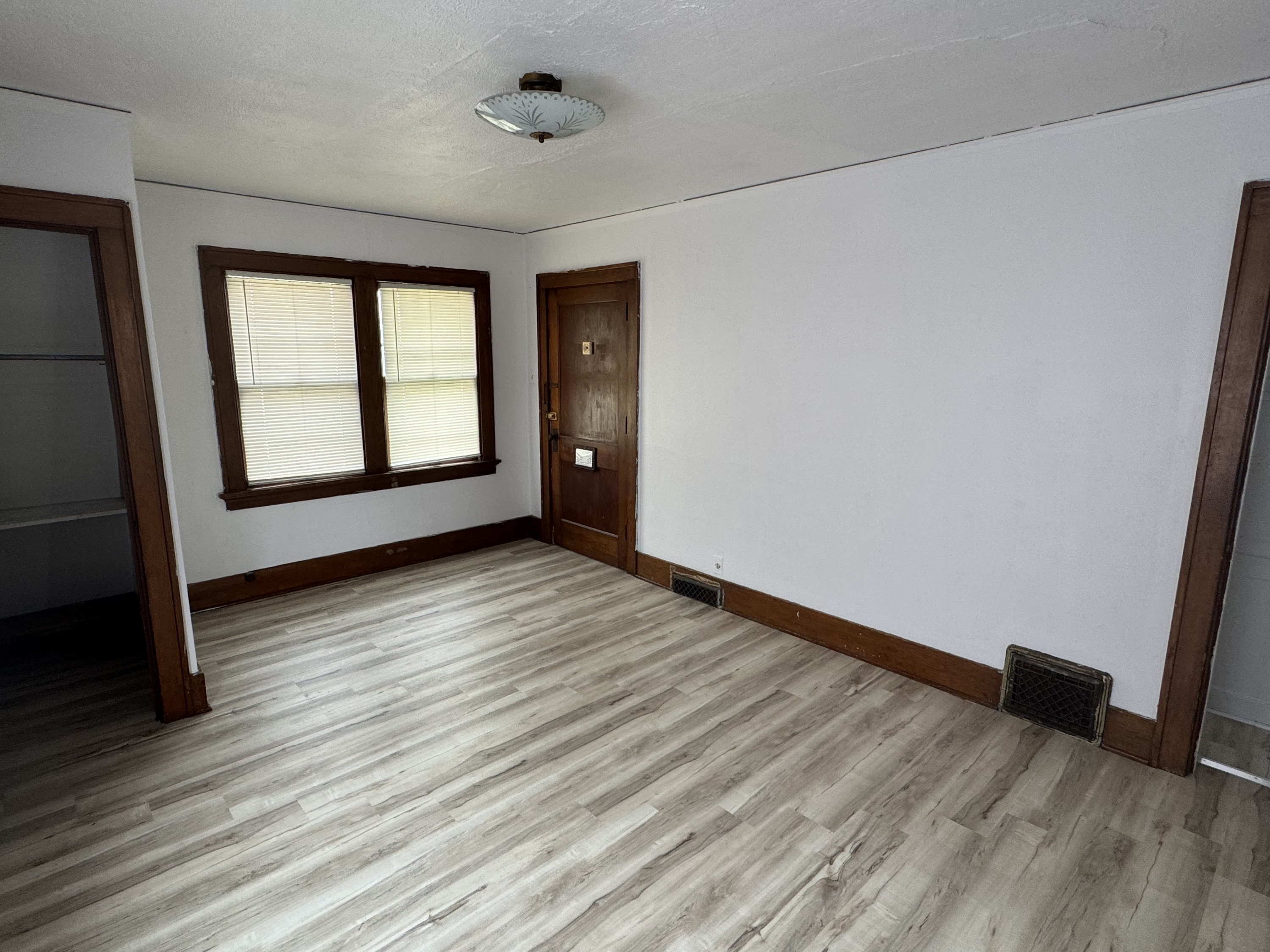 2216 Merner Avenue - 5 NR