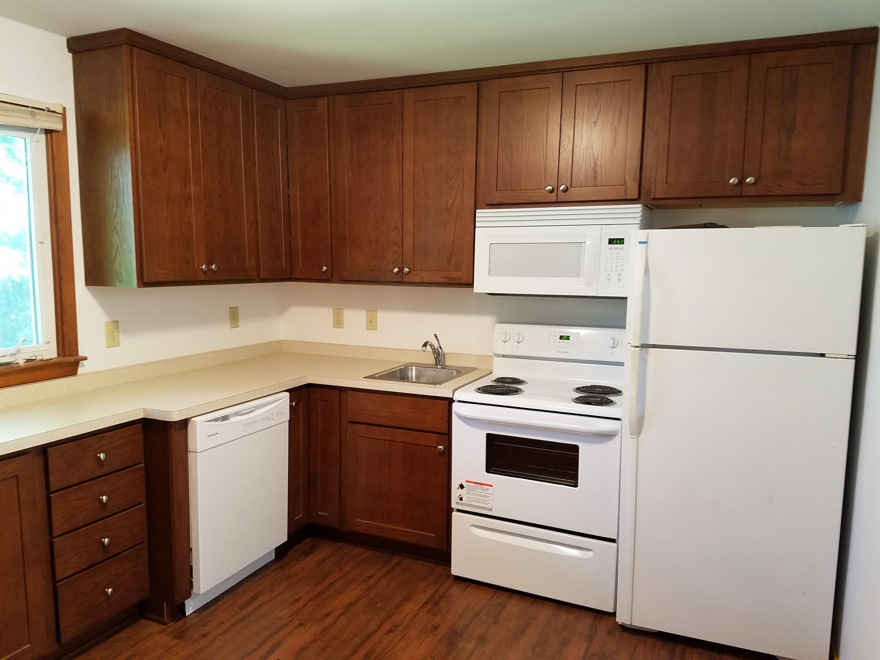 2110 Campus St - 2
