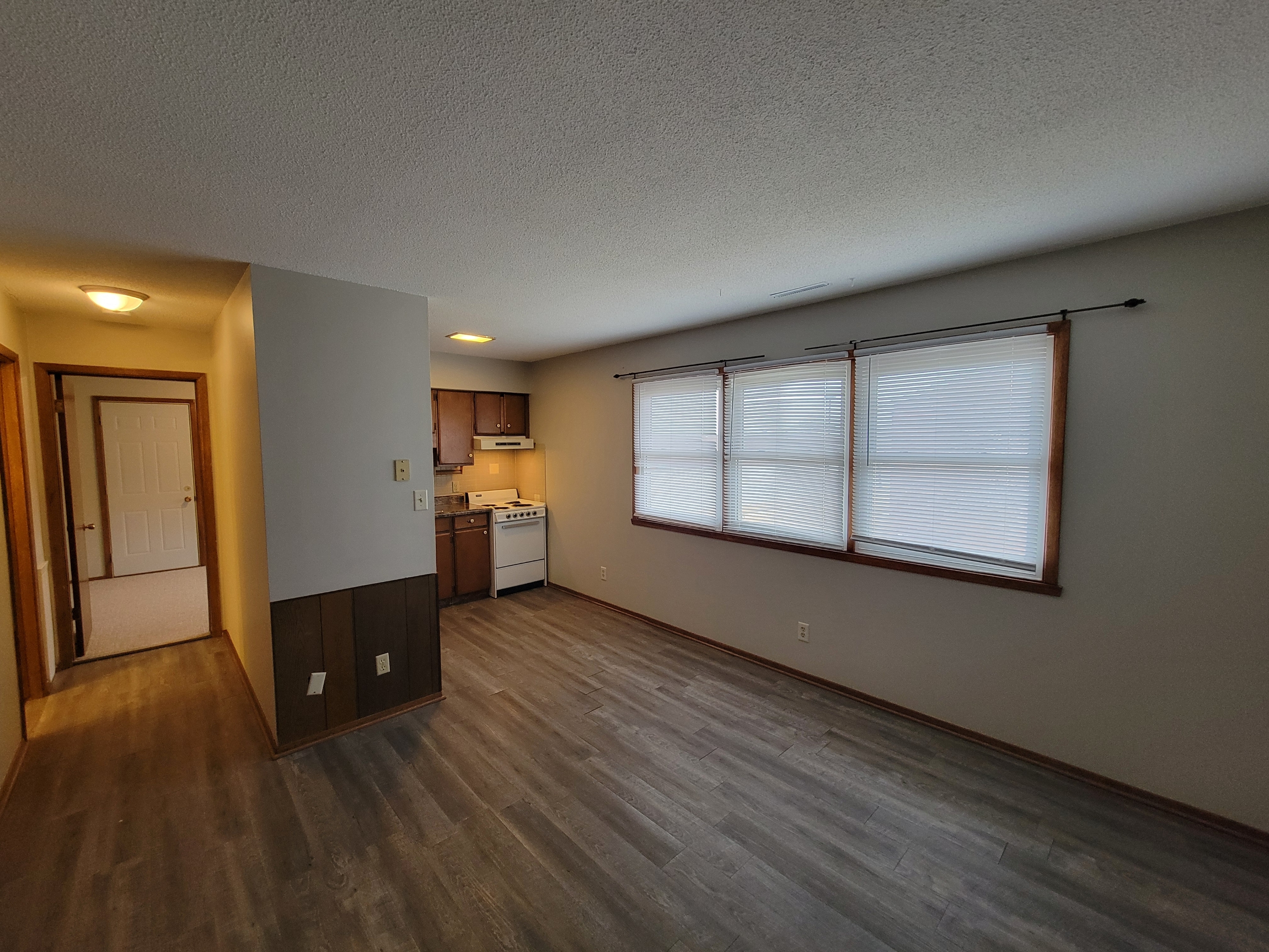 2207 Crescent Drive - 7 NR