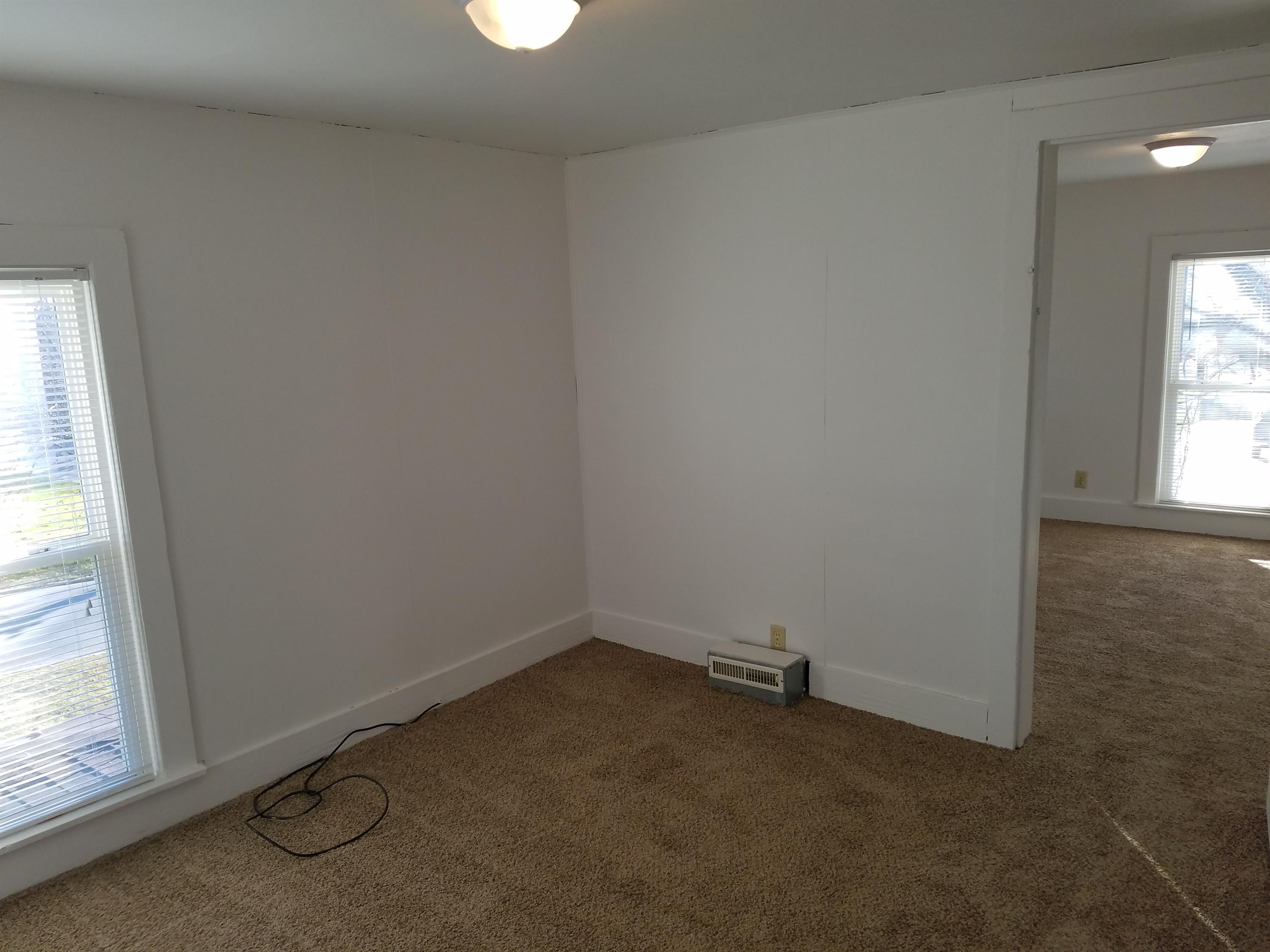 1221 Tremont